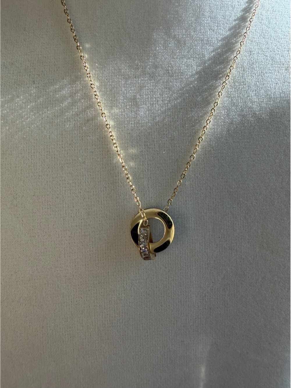 Non-Tarnish 18K Gold Plated Interlocking Ring Necklace